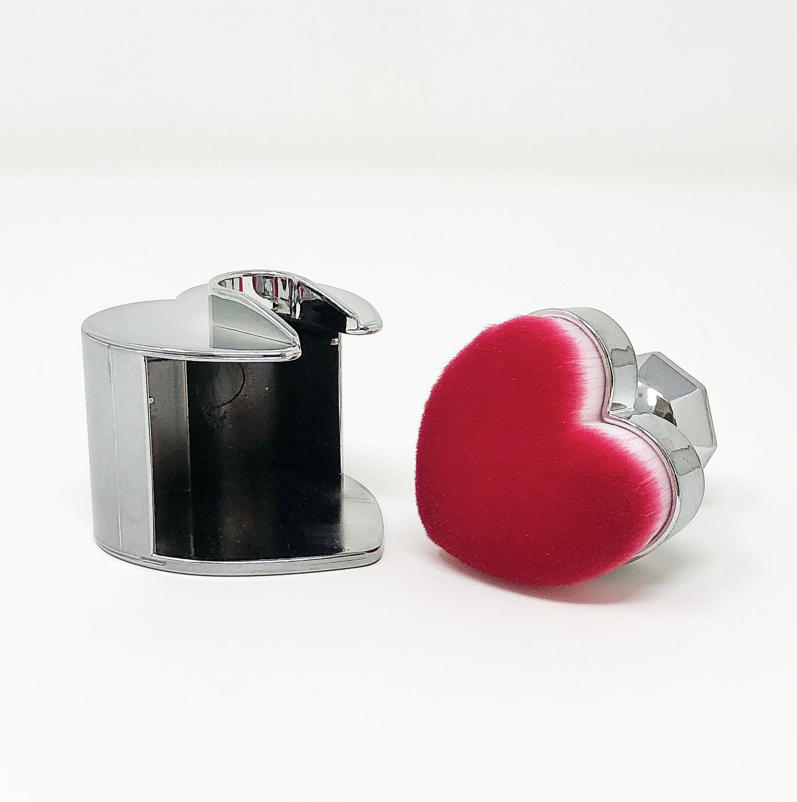 Couture Creations Ergonomic Deluxe Heart Blending Brush Super Fine