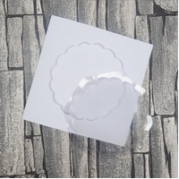 Hunkydory Crafts Dimensional Scalloped Circle Card Kit White A5 21cm x 15cm